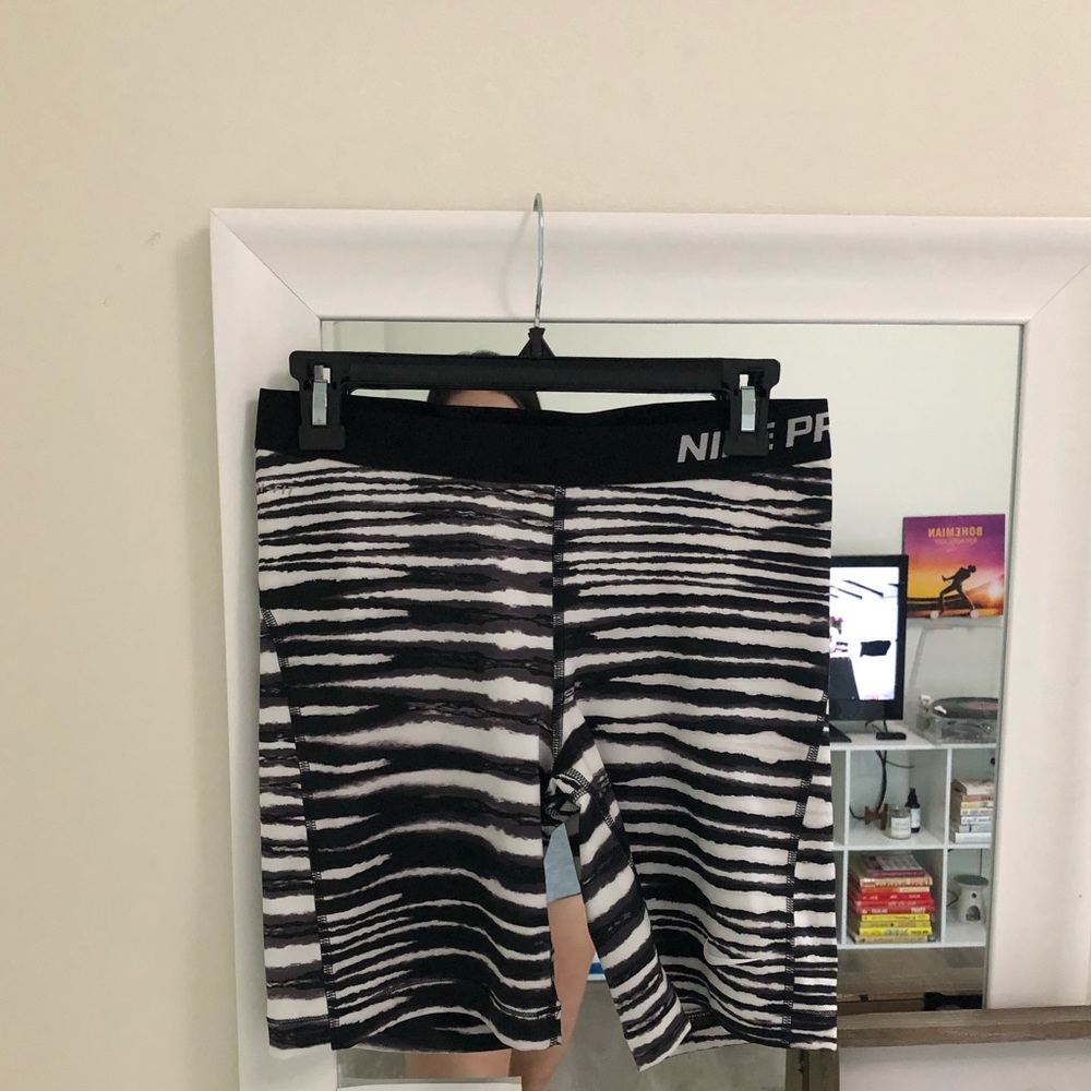 Nike Pro Zebra Print Biker Shorts